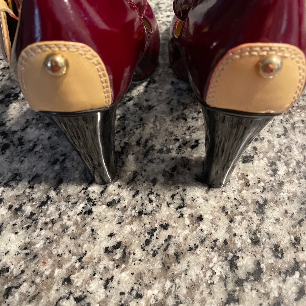 Juno Women’s Leather Heel